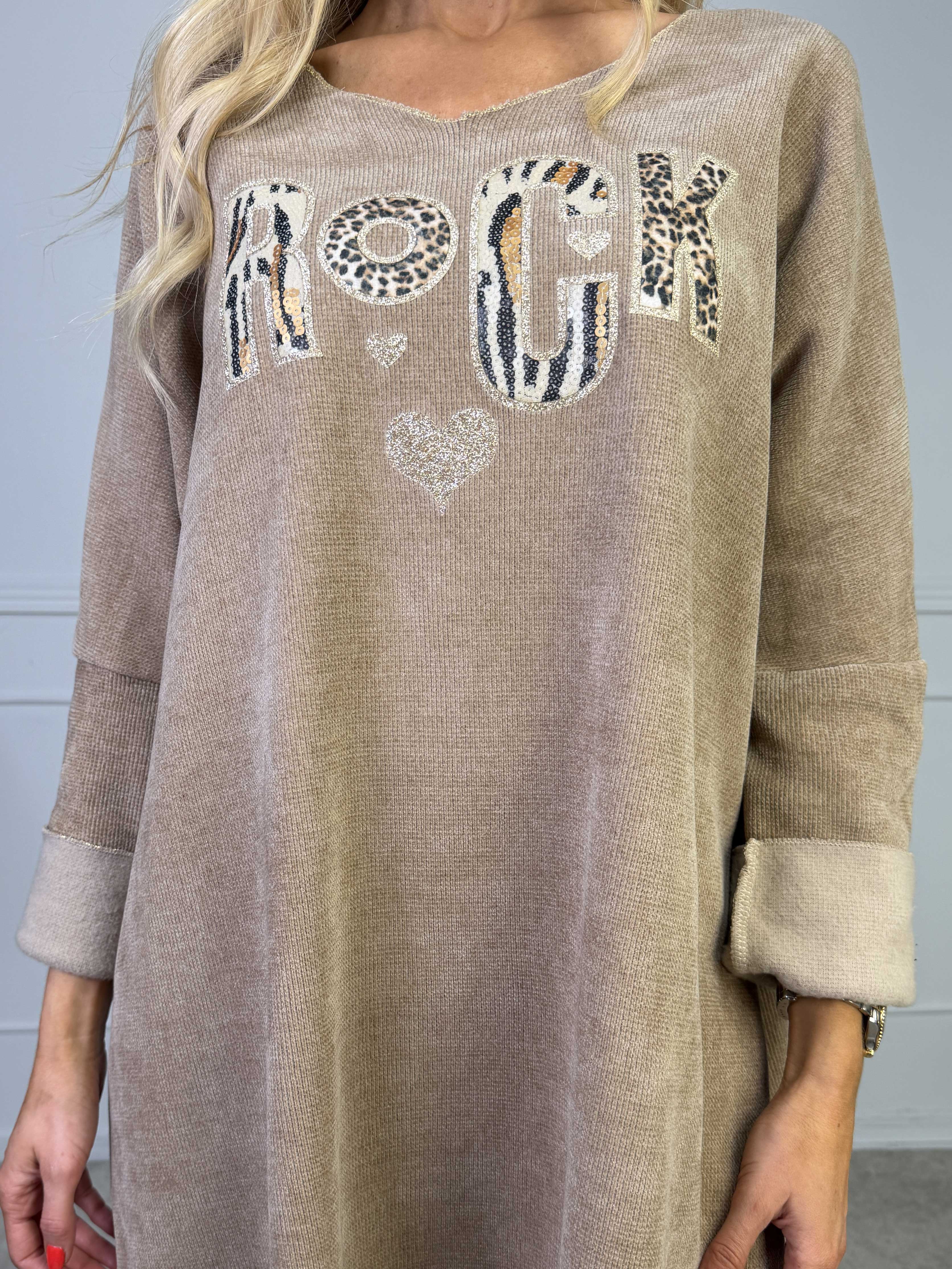 Rocka - Kort kjole i blød strik med motiv